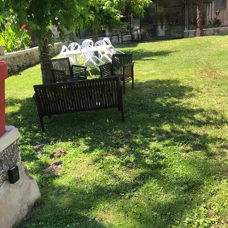 Aux Chenes Centenaires * Sos