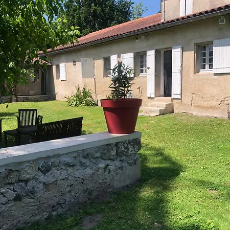 Aux Chenes Centenaires Holiday home
