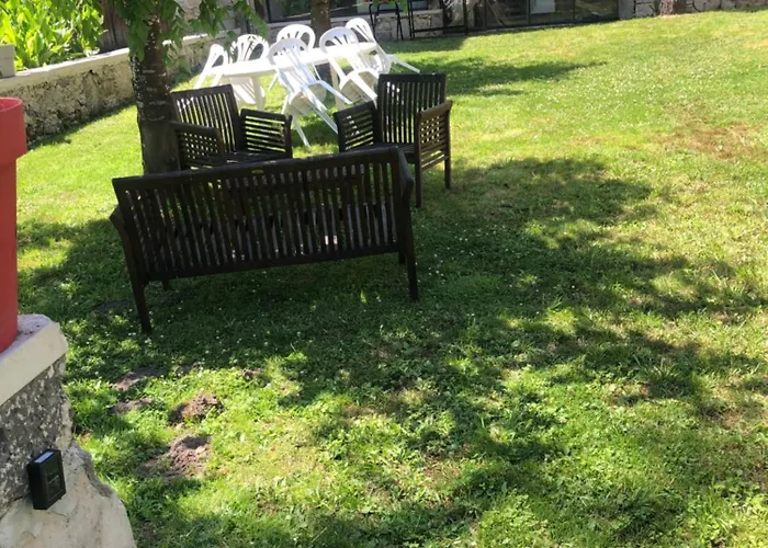 Aux Chenes Centenaires * Sos